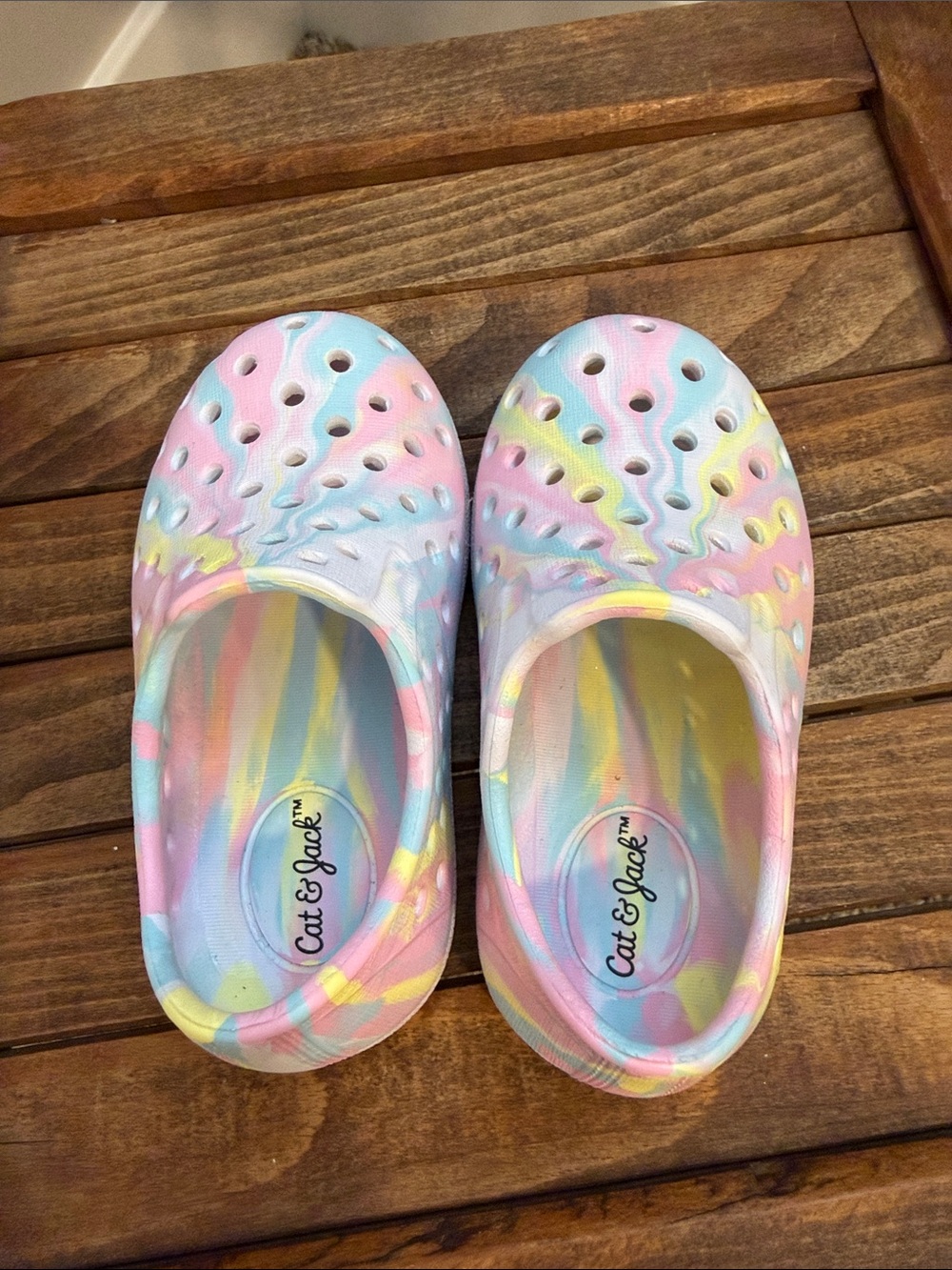 Cat & Jack Pastel Tie-Dye Slip-On Water Shoes - Pink, Blue, Yellow Size 5 New - Picture 6 of 7